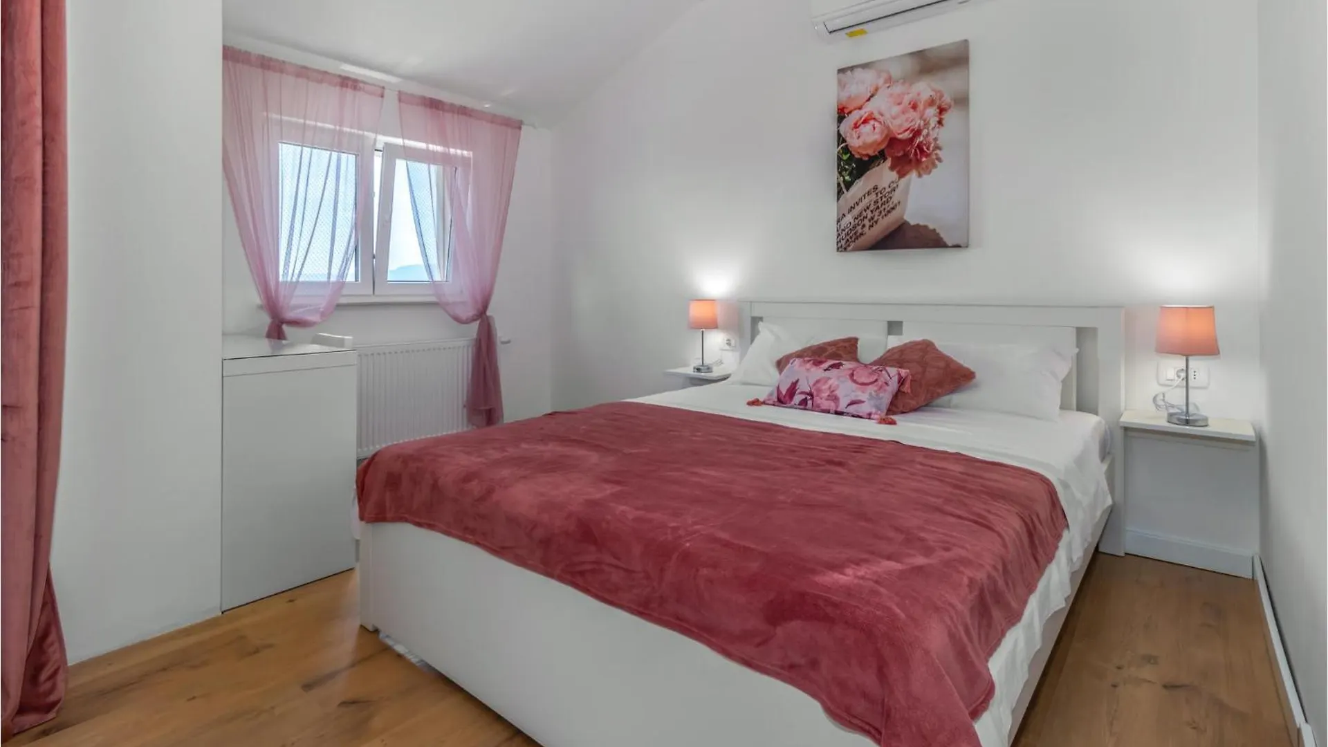 Cozy Home In Smrika With House Sea View 0*,